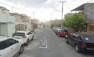 Casa en Remate Bancario en C. Los Cantos, Acueducto, Saltillo, Coah. (65% debajo de su valor comercial, solo recursos propios)