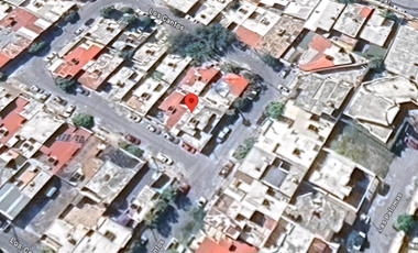 Casa en Remate Bancario en C. Los Cantos, Acueducto, Saltillo, Coah. (65% debajo de su valor comercial, solo recursos propios)