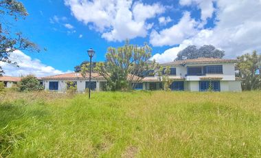 CASA EN VENTA SECTOR VEREDA PUEBLO VIEJO GRANJAS LA VUELTA DEL RIO COTA