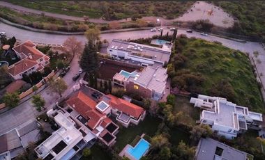 SE VENDE ! TERRENO CON PERMISO DE EDIFICACIÓN APROBADO - LAS CONDES