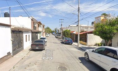 Casa en Remate Bancario en C. Sidney, Oceania, Saltillo, Coah. (65% debajo de su valor comercial)