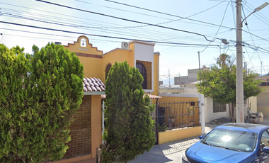 Casa en Remate Bancario en C. Sidney, Oceania, Saltillo, Coah. (65% debajo de su valor comercial)