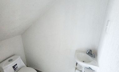 Amplia Vivienda Residencial en Clúster con Alberca