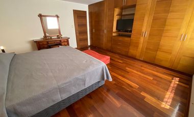Lindo Dpto Amoblado de 3 dormitorios Cerca Colegio Santa María y C. C. Chacarilla