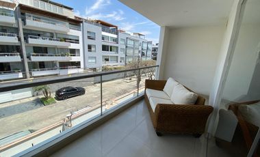 Lindo Dpto Amoblado de 3 dormitorios Cerca Colegio Santa María y C. C. Chacarilla