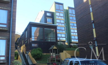 Departamento en Isla Teja, condominio Los Robles 1100