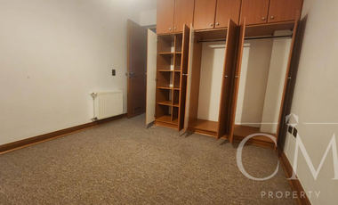 Departamento en Isla Teja, condominio Los Robles 1100