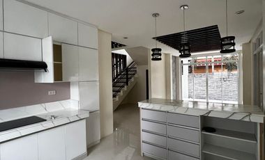Exclusive House & Lot for Sale in Sun Valley, Parañaque – Secure & Serene Community