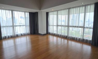 Condo for sale Le Raffine Sukhumvit 39, size 3 bedrooms, 4 bathrooms, usable area 392 sq m., Khlong Tan Nuea, Phongwattana, near BTS, with selling pri