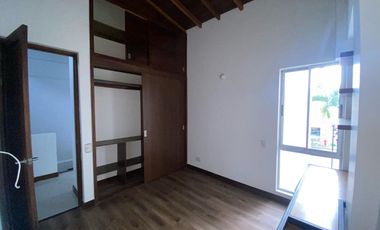 ARRIENDO CASA 4 HABITACIONES EN ENVIGADO