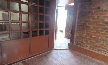SE ARRIENDA LINDO APARTAMENTO EN EL CENTRO DE LA CIUDAD
