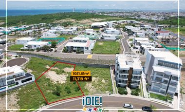 Amplio Lote En Venta En Urbanización Ciudad Del Mar