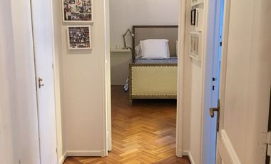 Excelente Departamento en Edificio de Gran Categoría - Recoleta