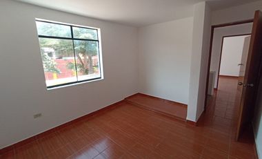 Se Vende Amplia Casa Con Excelente Distribucion