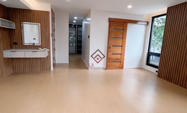 FOR SALE Spacious Brand New 6BR House in Tierra Nueva Village, Alabang, Muntinlupa - SH104