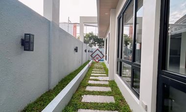 FOR SALE Spacious Brand New 6BR House in Tierra Nueva Village, Alabang, Muntinlupa - SH104