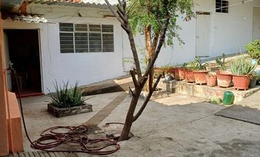 CASA EN VENTA COMO TERRENO,EN ZONA MUY CENTRICA, DE OAXACA DE JUAREZ