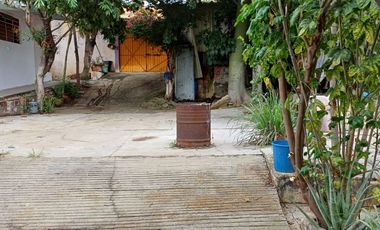CASA EN VENTA COMO TERRENO,EN ZONA MUY CENTRICA, DE OAXACA DE JUAREZ