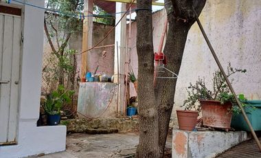 CASA EN VENTA COMO TERRENO,EN ZONA MUY CENTRICA, DE OAXACA DE JUAREZ