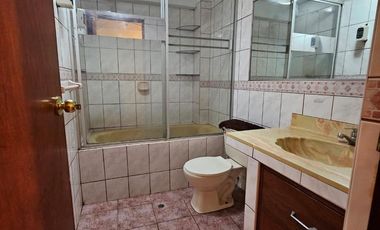 Casa a la Venta en San Juan de Lurigancho - Mangomarca