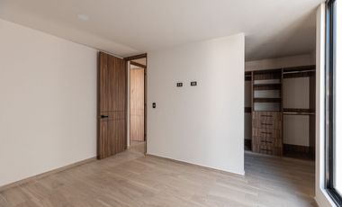 INCREÍBLE CASA DE 4 RECÁMARAS EN LOMAS DE ANGELOPOLIS 3 - ENTREGA INMEDIATA