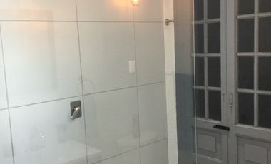 Casa Remodelada  con 6 departamentos en venta Centro Guadalajara