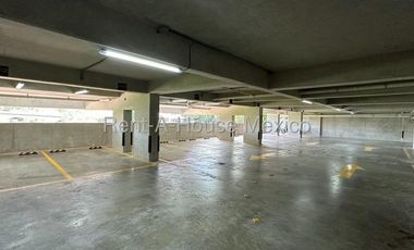 Departamento en Venta en Naucalpan de Juarez ,Lomas de Tecamachalco CMB 25-2635.