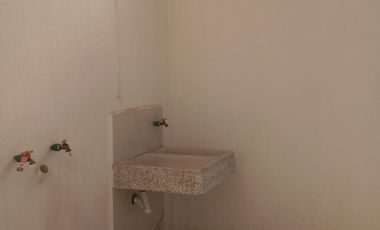 CASA EN VENTA UBICADA EN VILLAS DEL CAMPO, CALIMAYA. ¡ENTREGA INMEDIATA, LISTO PARA HABITAR! CONOCELA