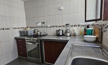Se Vende Amplia Casa De 2 Pisos En Calle Guzmán Barrón - Trujillo (aipanaque)