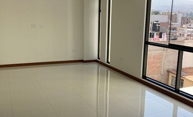 CÓMODOS DEPARTAMENTOS EN VENTA EN YANAHUARA CERCA A ESSALUD