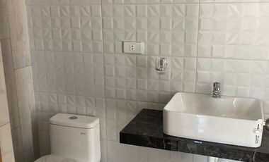 CÓMODOS DEPARTAMENTOS EN VENTA EN YANAHUARA CERCA A ESSALUD