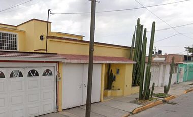 CASA EN COLONIA OJO DE AGUA, ESTADO DE MÉXICO.