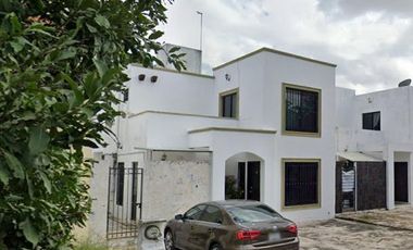 CASA EN COLONIA GRAN SANTA FE, MÉRIDA YUCATÁN.