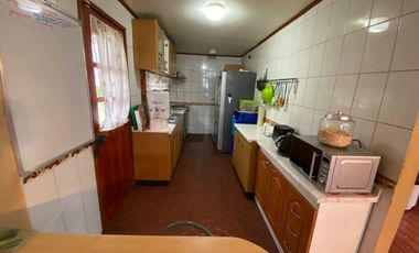 SE VENDE PARCELA CON CASA EN ALTOS DE SANTO DOMINGO