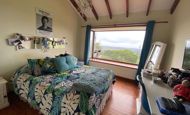 SE VENDE PARCELA CON CASA EN ALTOS DE SANTO DOMINGO