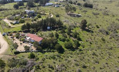 SE VENDE PARCELA CON CASA EN ALTOS DE SANTO DOMINGO