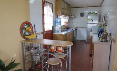 SE VENDE PARCELA CON CASA EN ALTOS DE SANTO DOMINGO