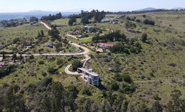 SE VENDE PARCELA CON CASA EN ALTOS DE SANTO DOMINGO