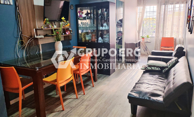 Casa en Venta con Locales Comerciales en Santa Anita