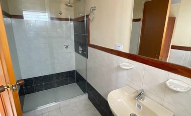CASA EN CIUDAD JARDIN