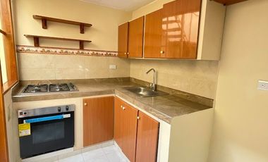 CASA EN CIUDAD JARDIN
