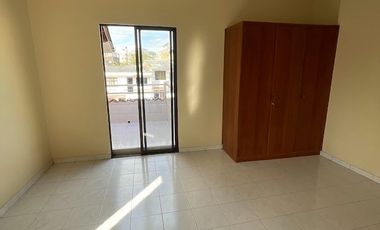CASA EN CIUDAD JARDIN