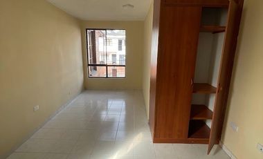 CASA EN CIUDAD JARDIN