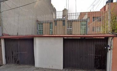 CASA EN REMATE EN IZTACALCO CDMX