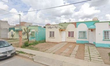 CASA EN COLONIA CALERA DE VICTOR ROSALES, ZACATECAS.