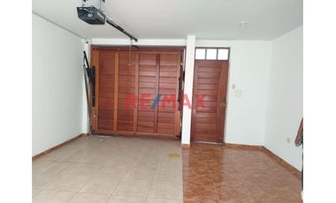 Alquilo Lindo Departamento Amoblado A 2 Cuadras De La Playa- Huanchaco Tradicional - 102M2 + Cochera -2Do Piso-S/. 1900