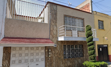 CASA EN VENTA EN VENUSTIANO CARRANZA, COLONIA FEDERAL. OPORTUNIDAD