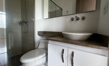 Apartamento en Arriendo Cumbres, Envigado, Antioquia