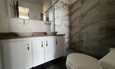 Apartamento en Arriendo Cumbres, Envigado, Antioquia