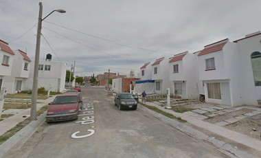 VENTA DE CASA EN FRACCIONAMIENTO LOMAS DEL CARMEN GUANAJUATO EN RECUPERACION HIPOTECARIA